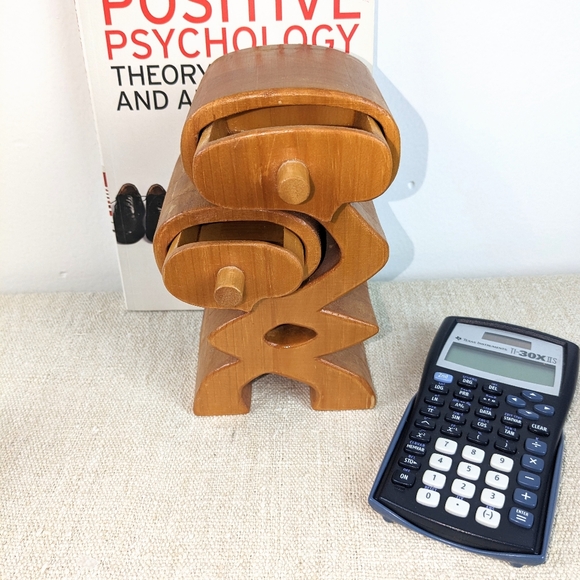 Unique Handmade Wooden Draw Tabletop Ornament with working draws - Picture 5 of 7